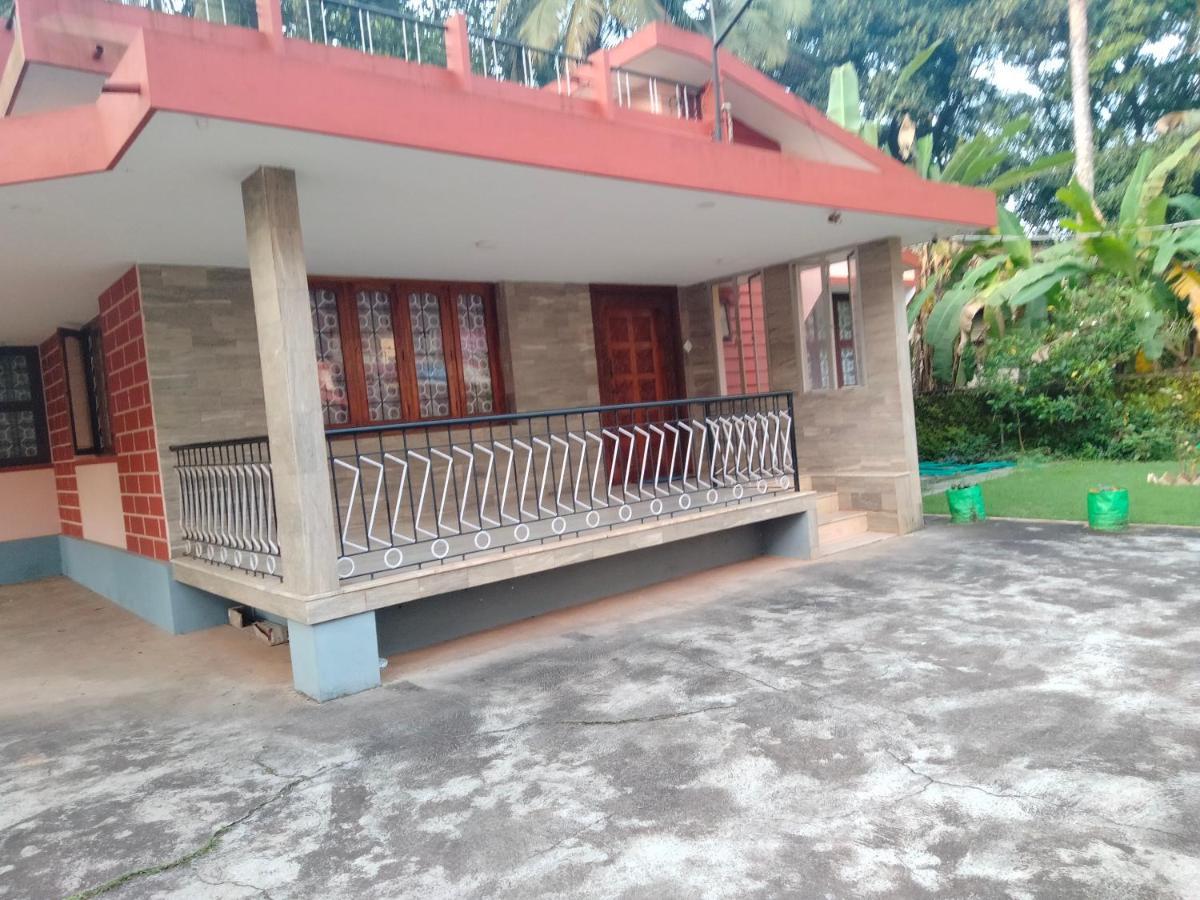 Reunion Villa Udupi Buitenkant foto